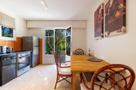 
                                                                                        Vente
                                                                                         Antibes – La Badine, le charme rare d’une maison entre mer et verdure sans vis-a-vis