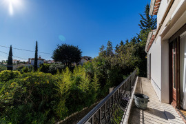 
                                                                                        Vente
                                                                                         Antibes – La Badine, le charme rare d’une maison entre mer et verdure sans vis-a-vis