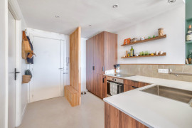 
                                                                                        Vente
                                                                                         Antibes Peyregoue - Superbe rez de jardin dans une résidence sécurisée avec vue mer