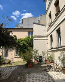 
                                                                                        Location
                                                                                         Apparemment 2 pièces Paris 20e