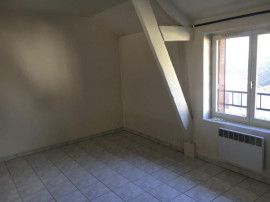 
                                                                                        Location
                                                                                         Apparemment F3 Vayres sur Essonne