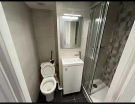 
                                                                                        Location
                                                                                         Apparemment Paris 16eme