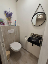 
                                                                                        Location
                                                                                         Apparrtement 54m2 St mandé refait à neuf