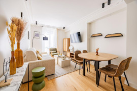 
                                                                                        Location
                                                                                         Appart 4pers # 1 Bedroom # Pereire # Paris 17