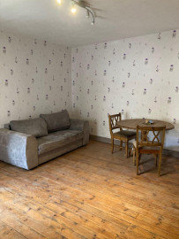 
                                                                                        Location
                                                                                         Appart 50m²  HYPER CENTRE ALBI avec terrasse.