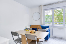 
                                                                                        Location
                                                                                         Appart clé en main pied L12 Mairie d'issy + parkin