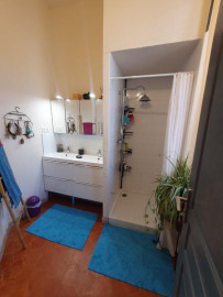 
                                                                                        Location
                                                                                         Appart. de charme dans ancienne maison de maître