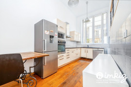 
                                                                                        Vente
                                                                                         Appart style loft dans le quartier des artistes.