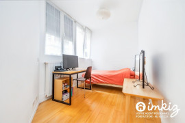 
                                                                                        Vente
                                                                                         Appart style loft dans le quartier des artistes.