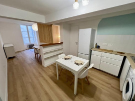 
                                                                                        Location
                                                                                         Appartement 1 pièce 28m2