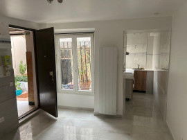 
                                                                                        Location
                                                                                         Appartement 1 pièces 18 m²