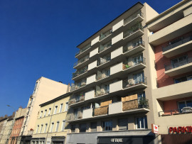 
                                                                                        Vente
                                                                                         Appartement 101 m² traversant et lumineux