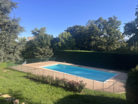 
                                                                                        Vente
                                                                                         Appartement 104m² dans une résidence avec piscine et tennis
