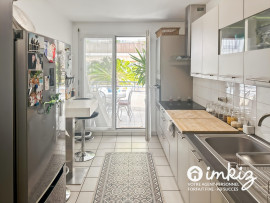 
                                                                                        Location
                                                                                         Appartement 2 ch Triange d'Or