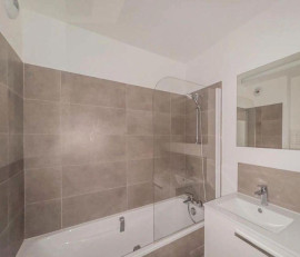 
                                                                                        Location
                                                                                         Appartement 2 pièce à louer