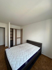 
                                                                                        Location
                                                                                         Appartement 2 pièces 42m² proche M14 et RERC