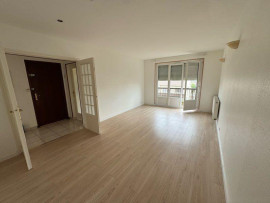 
                                                                                        Location
                                                                                         Appartement 2 pieces 50m2 dans petite residence