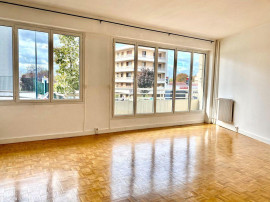 
                                                                                        Location
                                                                                         Appartement 2 pièces 66 m²