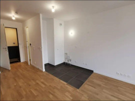 
                                                                                        Location
                                                                                         Appartement 2 pièces à Suresnes