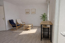 
                                                                                        Location
                                                                                         Appartement 2 pièces, Angers la Madeleine