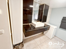 Vente
Appartement 2 pièces atypiques, entièrement rénove