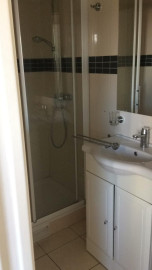 
                                                                                        Location
                                                                                         Appartement 2 pièces avec balcon ancien Creteil