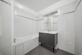 
                                                                                        Vente
                                                                                         Appartement 2 pièces avec balcon - Suresnes