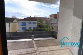 
                                                                                        Vente
                                                                                         Appartement 2 pièces avec balcon Vitry sur Seine