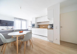 
                                                                                        Vente
                                                                                         Appartement 2 pièces avec jardin Privatif