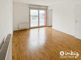 Vente
Appartement 2 pièces, balcon et parking