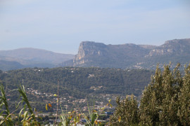 
                                                                                        Vente
                                                                                         Appartement 2 pièces corniche fleurie terrasse piscine