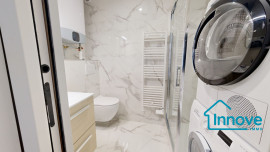 
                                                                                        Location
                                                                                         Appartement 2 pièces, entièrement rénové - Marché Notre Dam