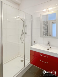 
                                                                                        Vente
                                                                                         Appartement 2 pièces hyper centre, calme, sur cour