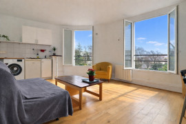 
                                                                                        Vente
                                                                                         Appartement 2 pièces Malakoff Balcon de 8m²