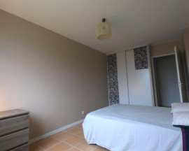 
                                                                                        Location
                                                                                         Appartement 2 pièces meublé dans résidence calme