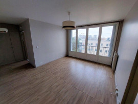 
                                                                                        Location
                                                                                         Appartement 2 pièces Nanterre balcon parking cave