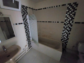
                                                                                        Location
                                                                                         Appartement 2 pièces Nanterre balcon parking cave