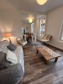 
                                                                                        Location
                                                                                         Appartement 2 pièces Pont l’Eveque