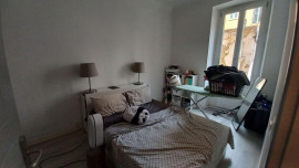 
                                                                                        Location
                                                                                         Appartement 2 pièces, proche coulée verte.
