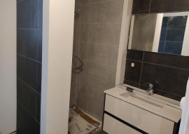 
                                                                                        Location
                                                                                         Appartement 2 pièces refait à neuf à Lille
