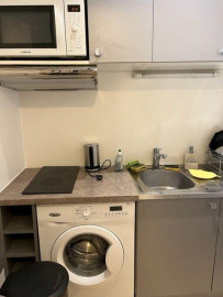 
                                                                                        Location
                                                                                         Appartement 2 pièces refait à neuf Paris 16