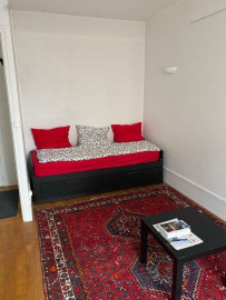 
                                                                                        Location
                                                                                         Appartement 24m2 près Parc de Belleville Paris 20e