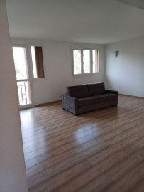 
                                                                                        Location
                                                                                         Appartement 3/4 pièces 64m²