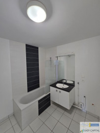 
                                                                                        Vente
                                                                                         appartement 3 pièces