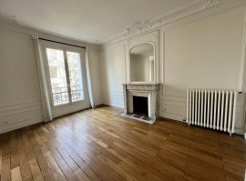 
                                                                                        Location
                                                                                         Appartement 3 pièces 74m2