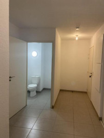 
                                                                                        Location
                                                                                         Appartement 3 pièces à Cenon avec loggia