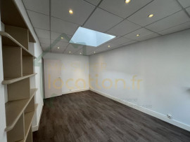Location
Appartement 3 pièces au rez-de-chaussée en HYPER-CENTRE