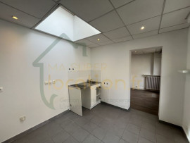 Location
Appartement 3 pièces au rez-de-chaussée en HYPER-CENTRE