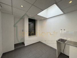 Location
Appartement 3 pièces au rez-de-chaussée en HYPER-CENTRE