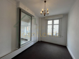 Location
Appartement 3 pièces au rez-de-chaussée en HYPER-CENTRE